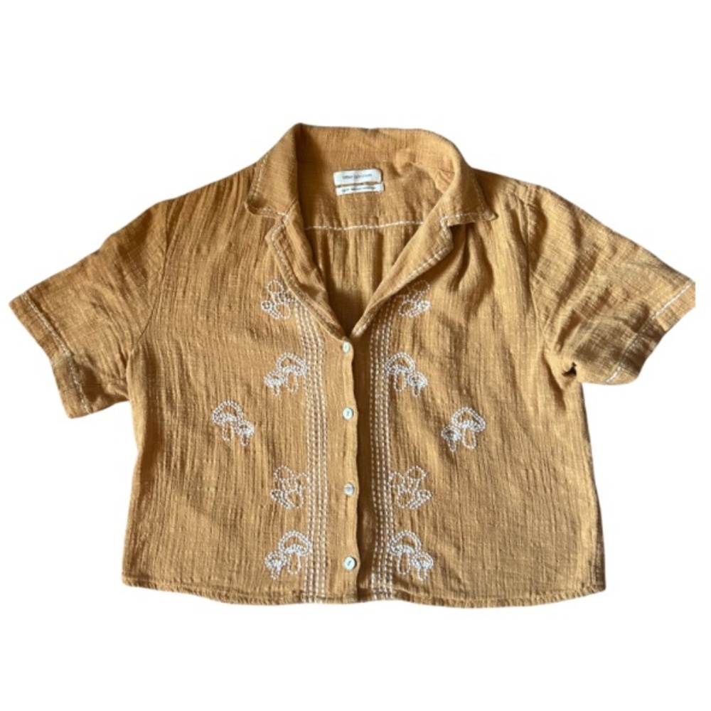 Short Sleeve Button-Up Shirt